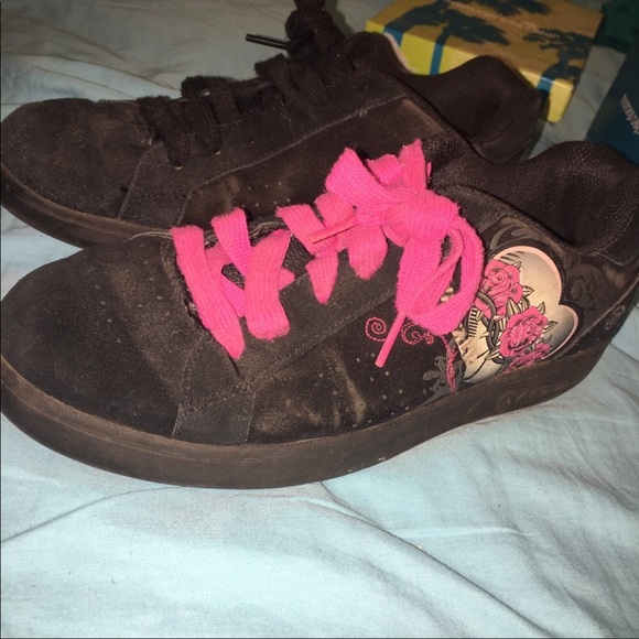 Airwalk Shoes - Sneakers w/ 2 Pairs of Shoelaces